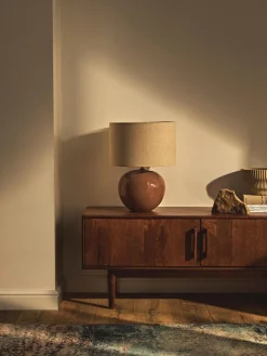 Lámpara de mesa de cerámica Marin