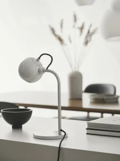 Lámpara de mesa de diseño Ball