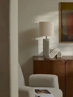 Lámpara de mesa de diseño Luomo