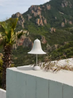 Lámpara de mesa de diseño Verner Panton Pantop