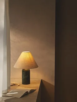 Lámpara de mesa de mármol Gia