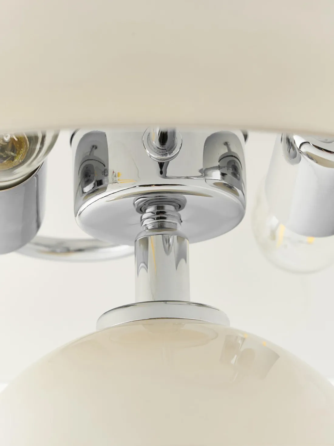 Lámpara de mesa de vidrio Danielle