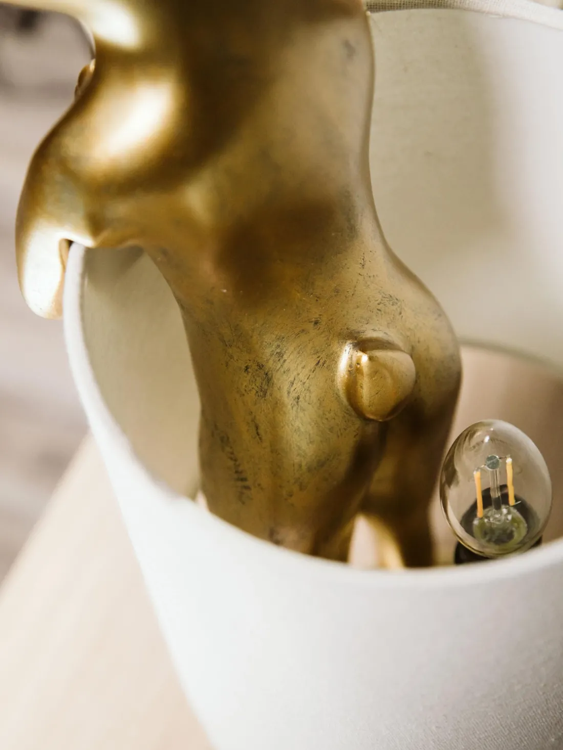 Lámpara de mesa grande de diseño Rabbit