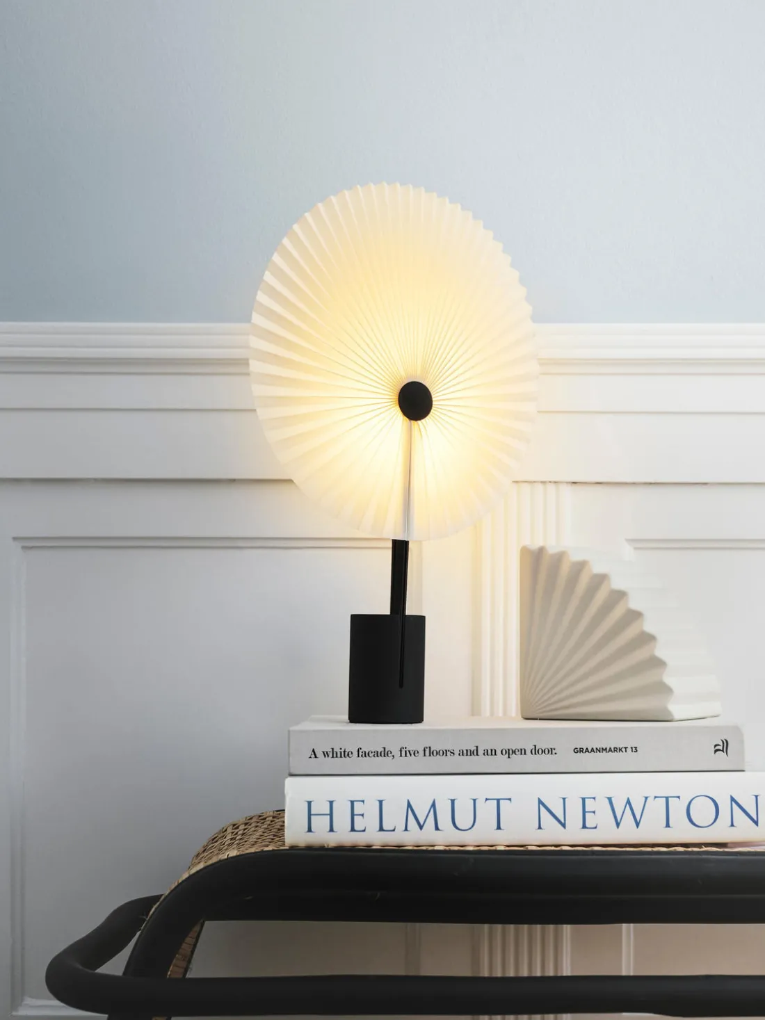 Lámpara de mesa grande LED regulable Liris, portátil