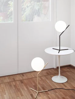 Lámpara de mesa grande soplada regulable IC Lights