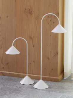 Lámpara de mesa LED para exterior regulable Grasp, pórtatil