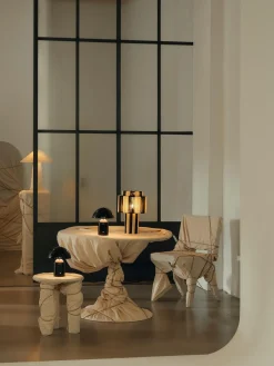 Lámpara de mesa LED pequeña regulable Walter, portátil