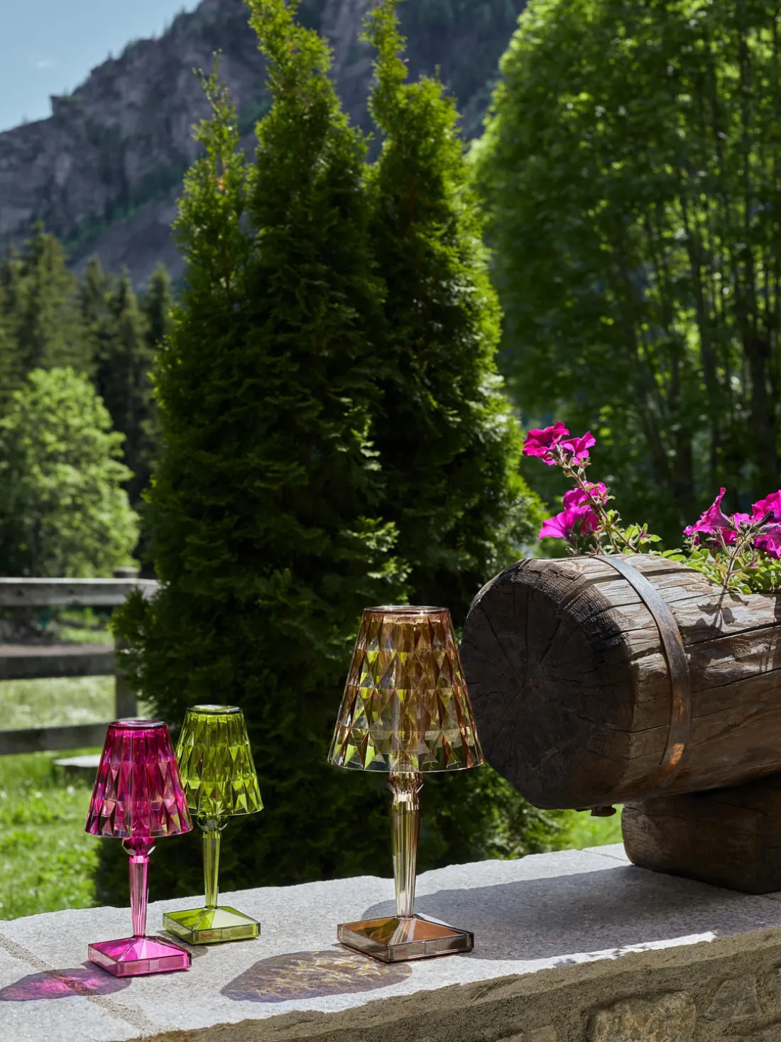 Lámpara de mesa LED regulable Big Battery, portátil, 37 cm