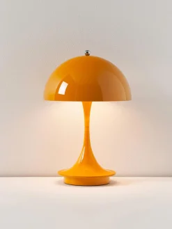 Lámpara de mesa LED regulable Panthella 160, diseño Verner Panton