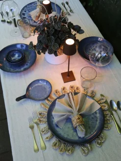 Lámpara de mesa LED regulable Poldina, portátil