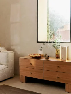 Lámpara de mesa LED regulable de travertino Oeste