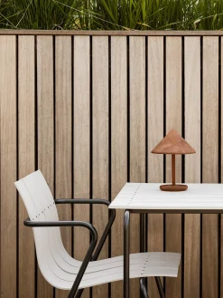 Lámpara de mesa LED regulable Terra, portátil