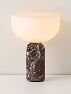 Lámpara de mesa pequeña de mármol Kizu, portátil