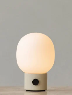 Lámpara de mesa pequeña regulable con puerto USB JWDA