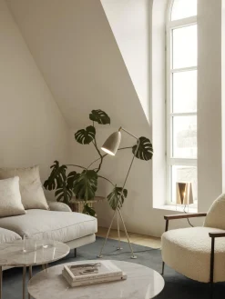 Lámpara de pie ajustable Gräshoppa