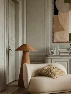 Lámpara de pie artesanal de ratán pequeña Dou