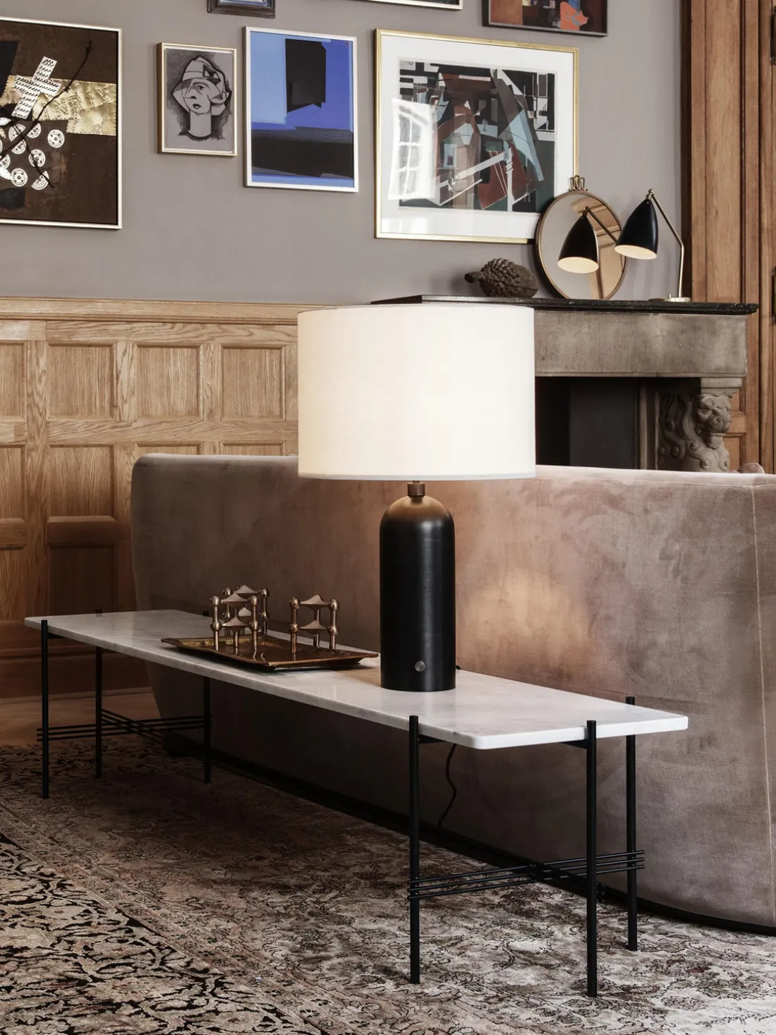 Lámpara de pie grande regulable con base de mármol Gravity, tamaños diferentes