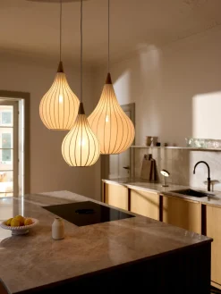 Lámpara de techo de tela Drops, tamaños diferentes