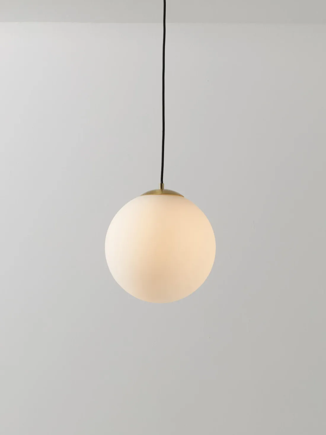 Lámpara de techo de vidrio opalino Beth