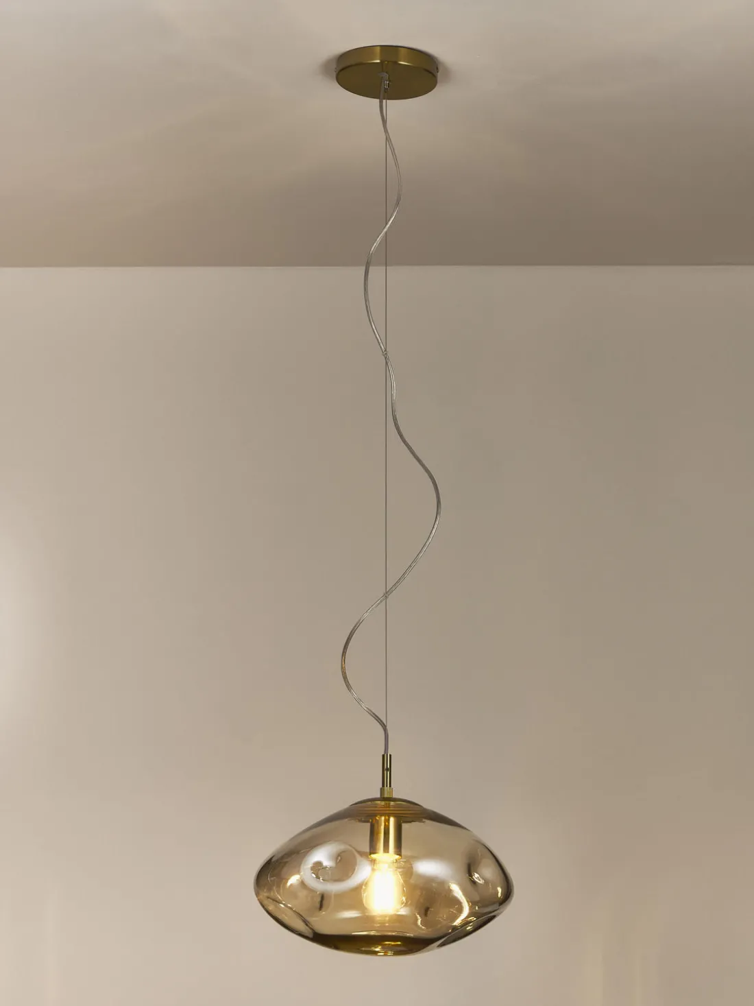 Lámpara de techo de vidrio Amora