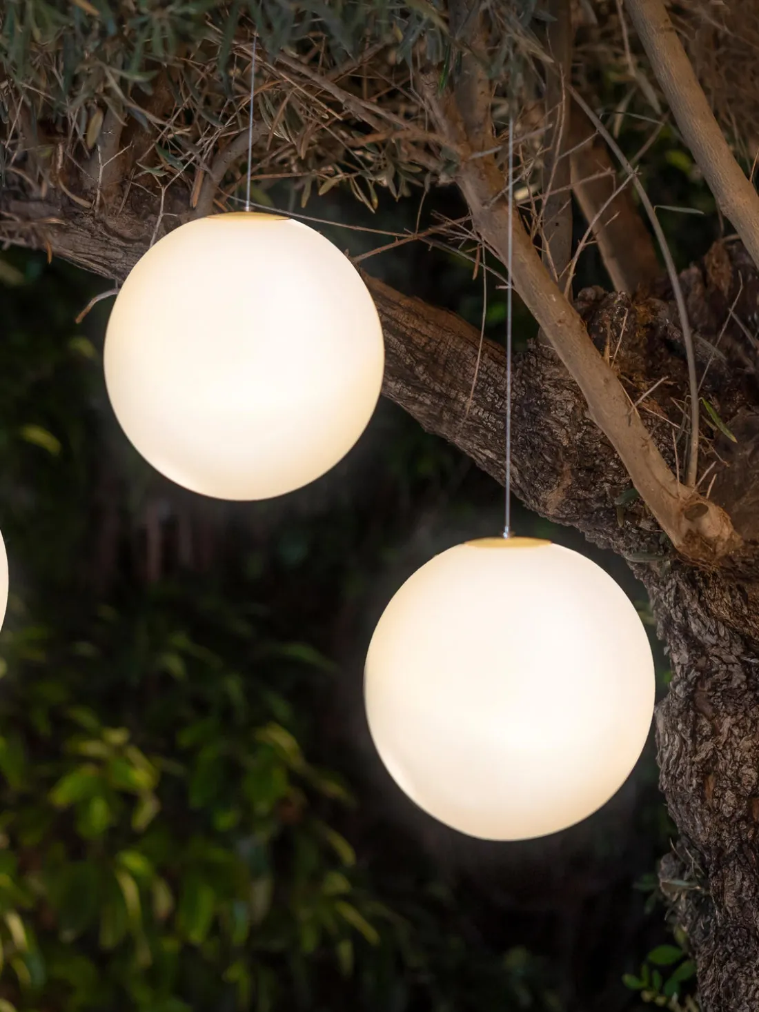 Lámpara de techo LED para exterior con mando a distancia Pianeta, portátil, tamaños diferentes