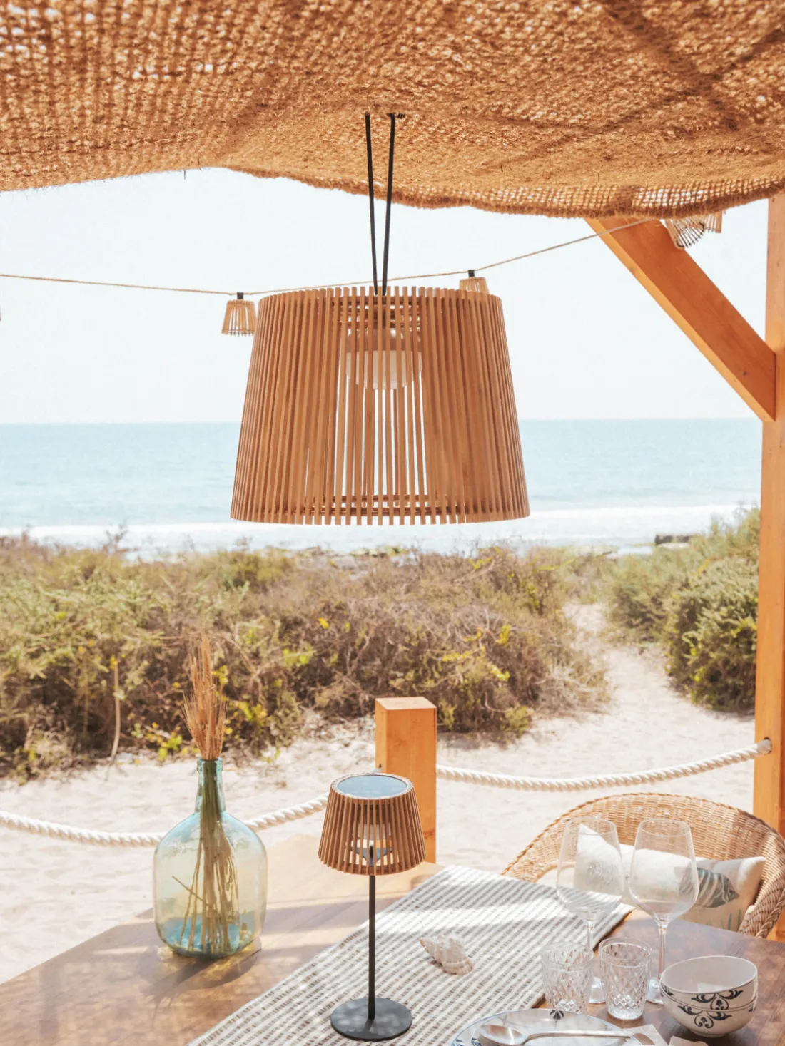 Lámpara de techo LED regulable para exterior Okinawa, con control remoto