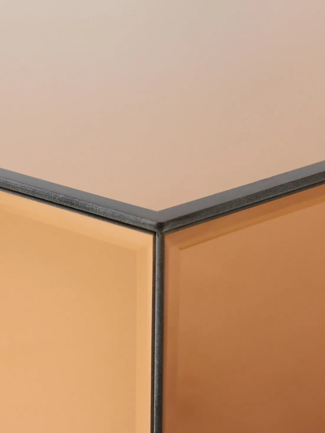 Mesa de centro artesanal de cristal de espejo Mirror, 80 cm