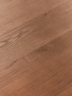 Mesa de centro de forma orgánica de madera de nogal Didi