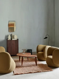 Mesa de centro de madera de nogal de forma orgánica Feve