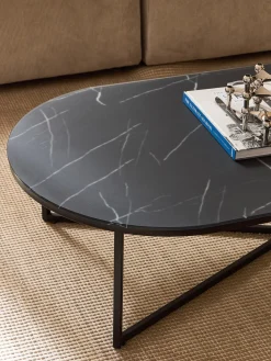 Mesa de centro ovalada con tablero de vidrio en look mármol Antigua