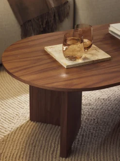 Mesa de centro ovalada de madera Toni