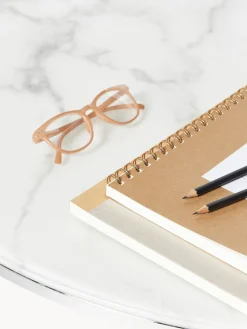 Mesa de centro redonda grande con tablero de vidrio en look mármol Antigua