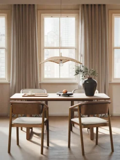 Mesa de comedor de madera de roble Nik, tamaños diferentes