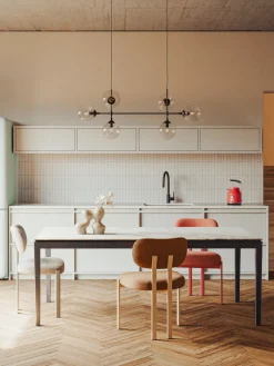 Mesa de comedor en look mármol Jackson, tamaños diferentes