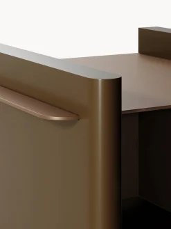 Mesilla de noche con elementos de metal Rami