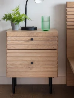 Mesilla de noche de madera Okayama