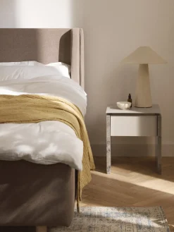 Mesilla de noche de mármol y metal Bruce