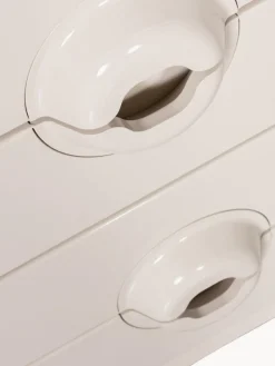 Mesita de noche de madera de eucalipto Merge