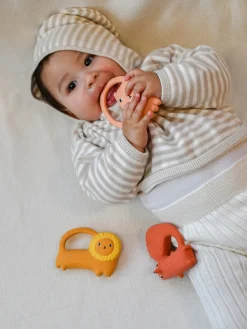 Mordedor artesanal para bebé Oli&Carol x Donna Wilson