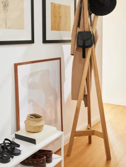 Perchero de madera de roble Clift