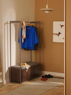 Perchero de madera Larsen