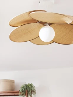 Plafón con adornos de fibras naturales Milani