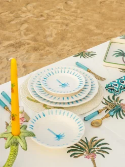 Plato hondo pintado a mano The Palms