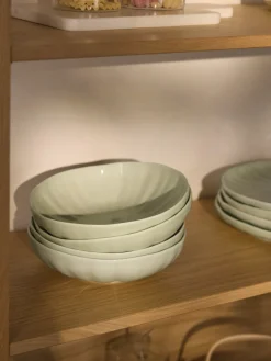 Platos hondos de porcelana con relieves Sali, 4 uds.