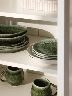 Platos llanos artesanales con forma orgánica Macey, 4 uds.