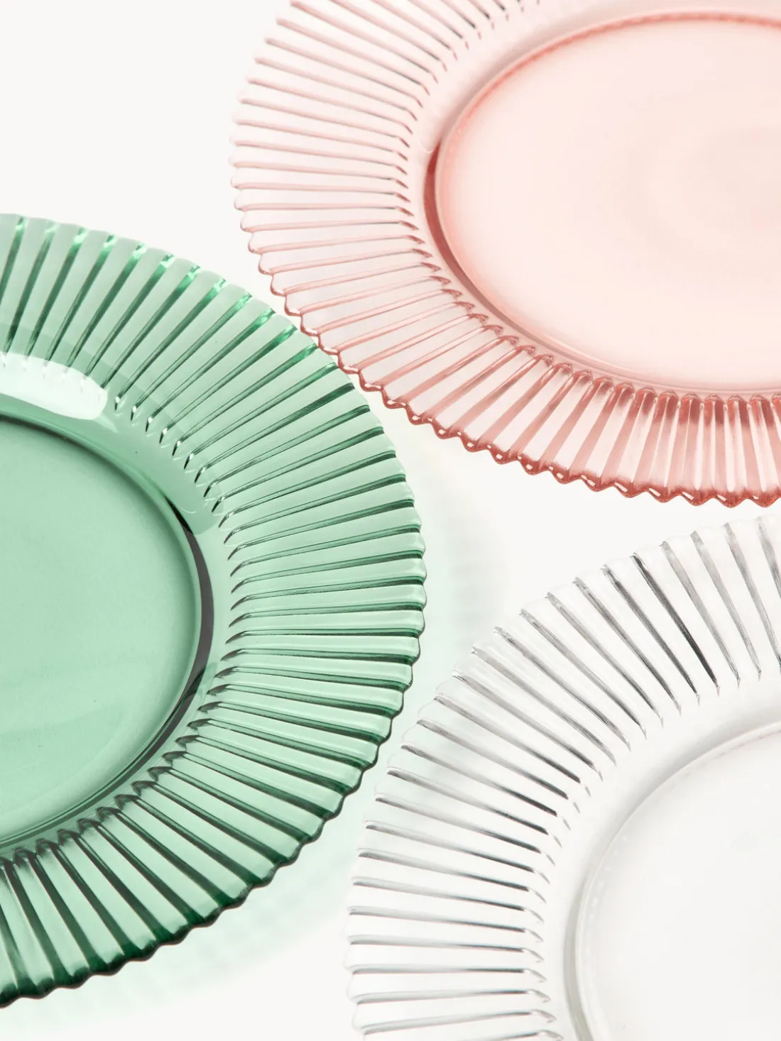 Platos llanos con relieves Effie, 4 uds.