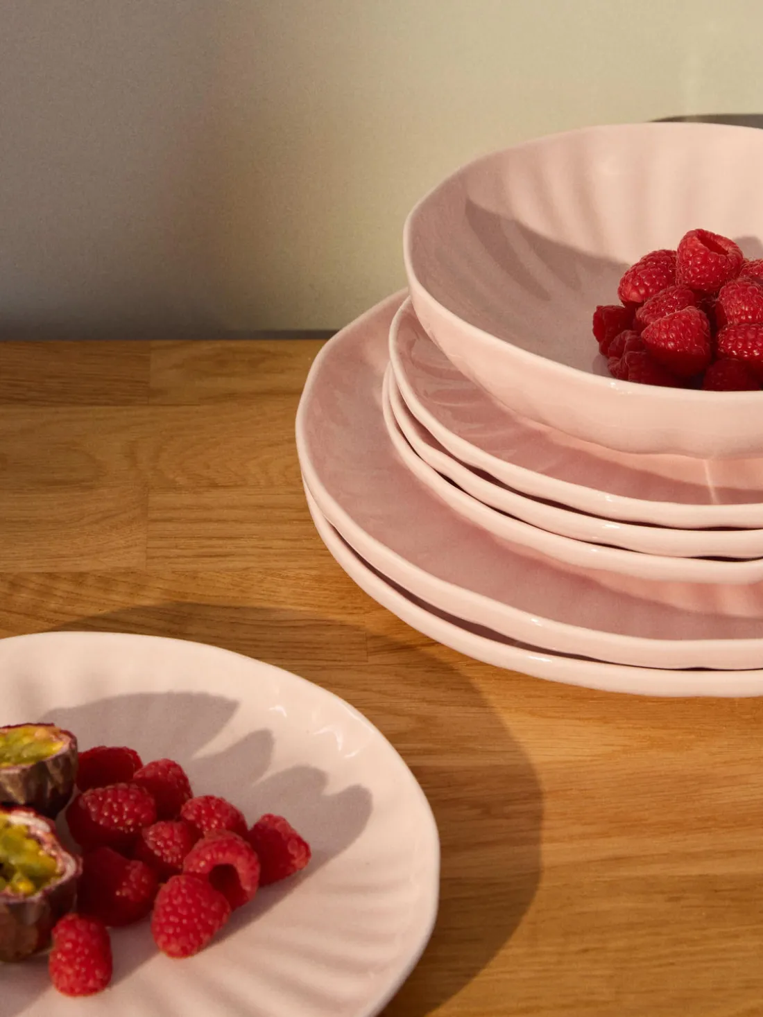 Platos postre de porcelana con relieves Sali, 4 uds.