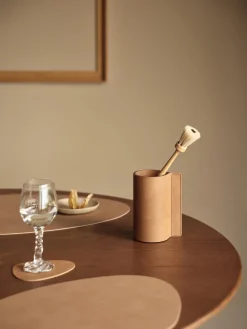 Posavasos asimétricos de cuero Curve, 4 uds.