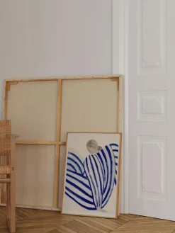 Póster Blue Stripe At Concorde by Sofia Lind x The Poster Club