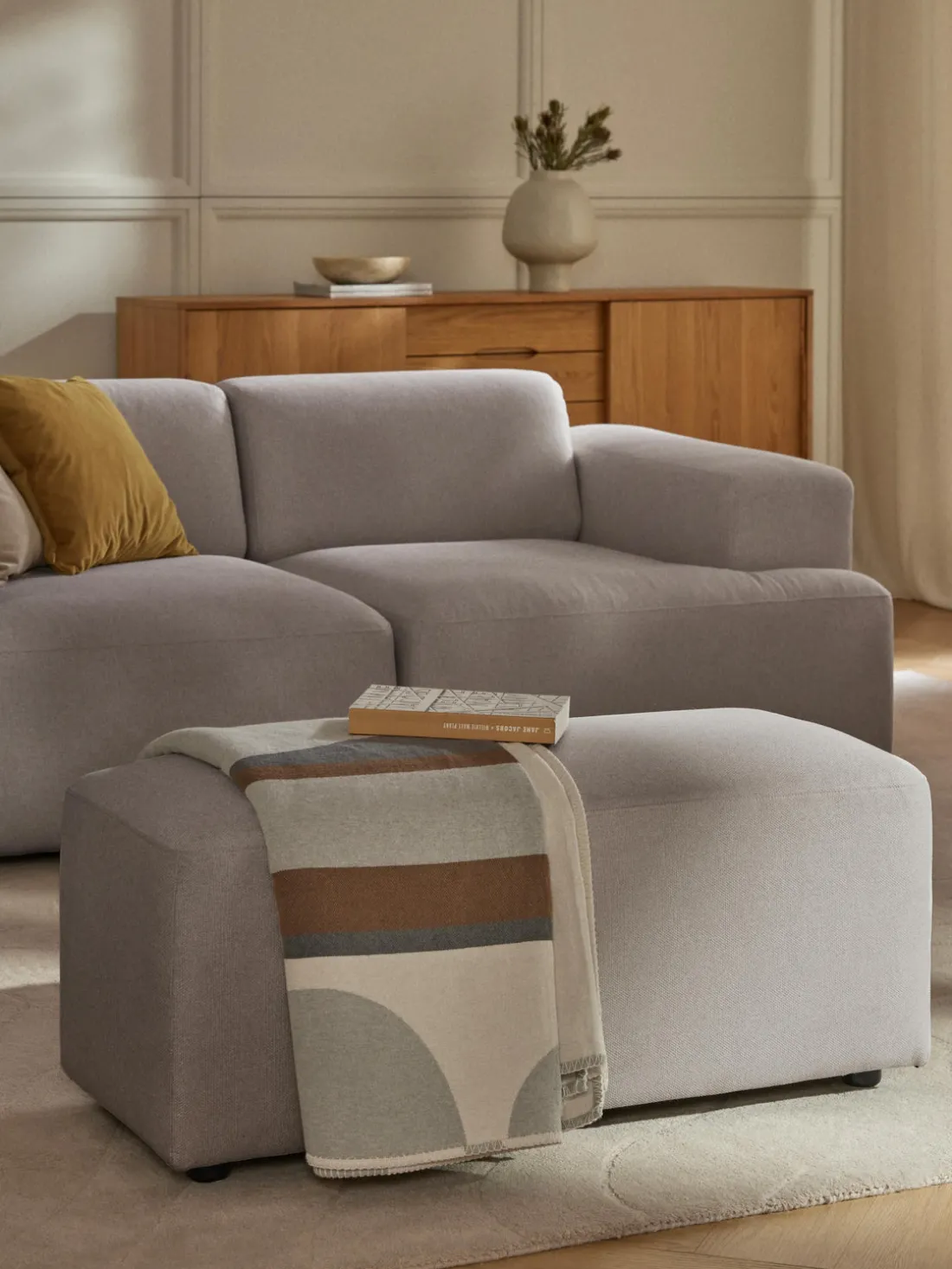 Puf reposapiés Melva, 99 x 42 cm